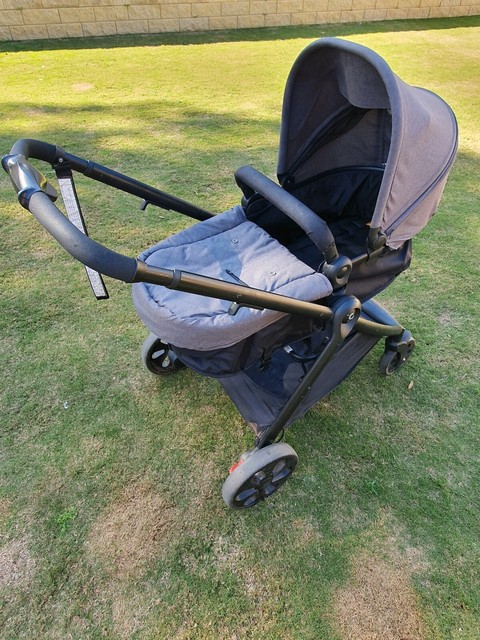 arlo vogue pram review