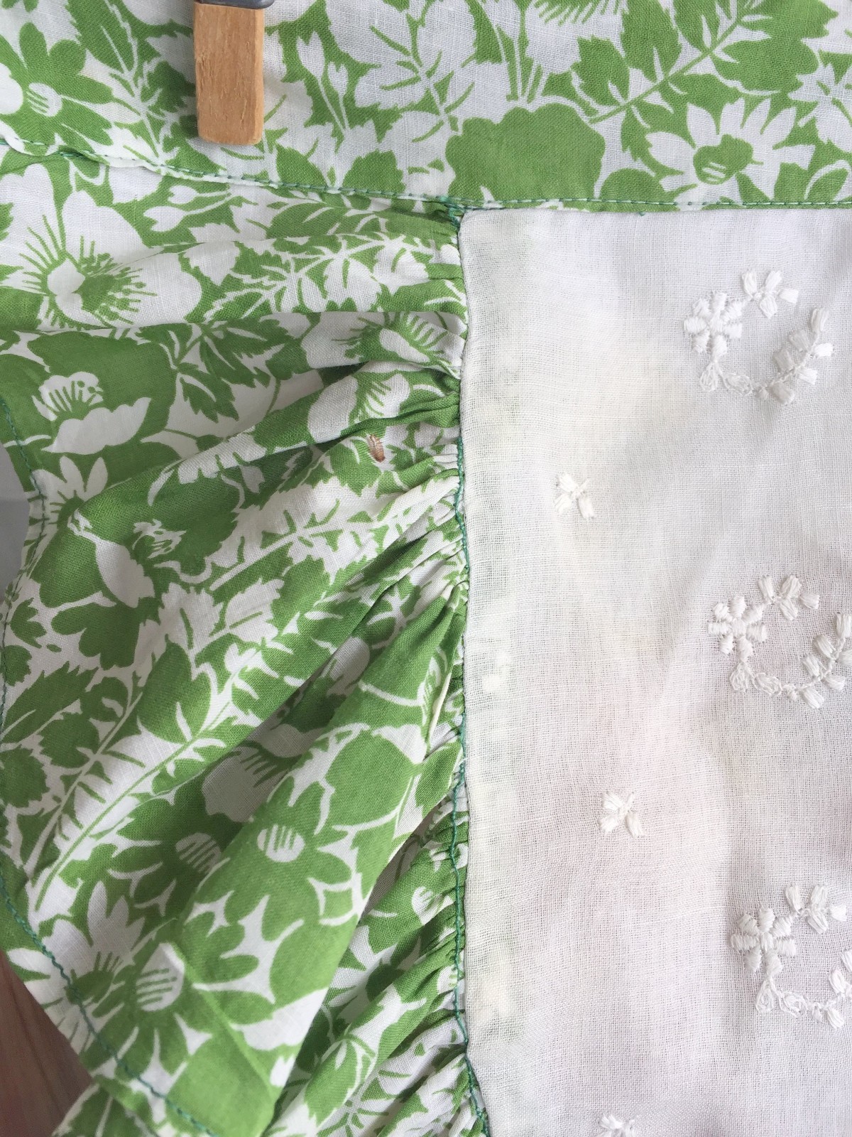 Vintage half Apron Green Floral Feed Sack Apron With Floral Embroidery Small