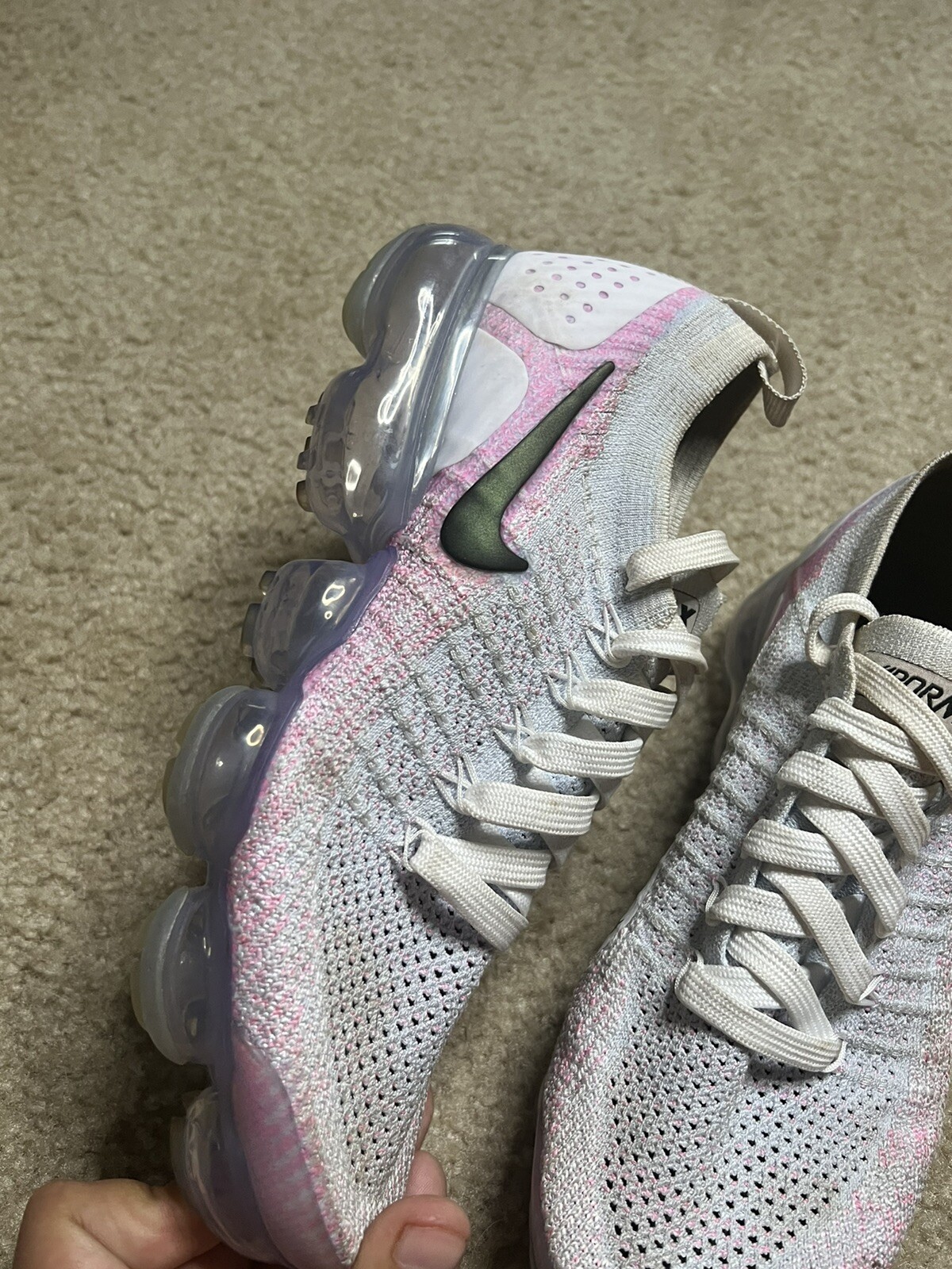 vapormax pink white
