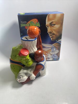 Vintage 1996 SPACE JAM Ceramic Bank w/ Box MICHAEL JORDAN Warner Bros Movie Rare