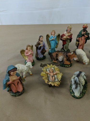 VINTAGE ITALIAN NATIVITY SET CHRISTMAS MANGER SCENE 17 FIGURES MADE ITALY J8