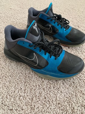 undefeated x nike x kobe finger sleeves black