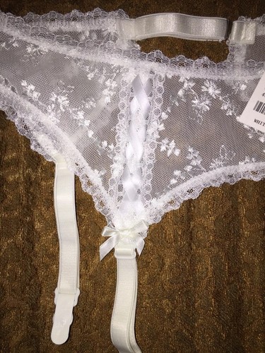New fredericks of hollywood white lace embroidered w ribbon lacing garter belt S