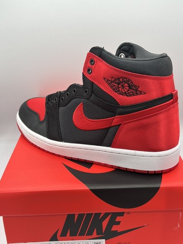 Wmns Air Jordan 1 Retro High OG 'Satin Bred' 2023 Sneaker Wmns Air Jordan 1 Retro High OG 'Satin Bred' 2023 Sneaker