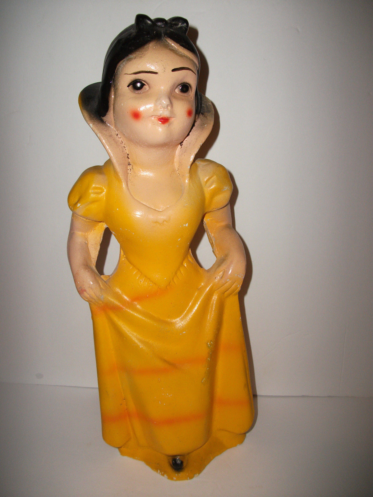...1940'S VINTAGE SNOW WHITE CHALK WARE FIGURINE