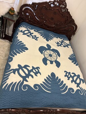 Hawaiian quilt handmade bedspread/wall hanging 80 /80  blue turtles great value