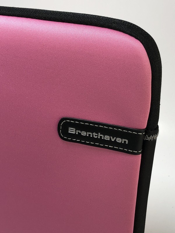 Brenthaven Ecco-Prene II 15&rdquo; Recyclable MacBook Pro Laptop Sleeve Pink / Black