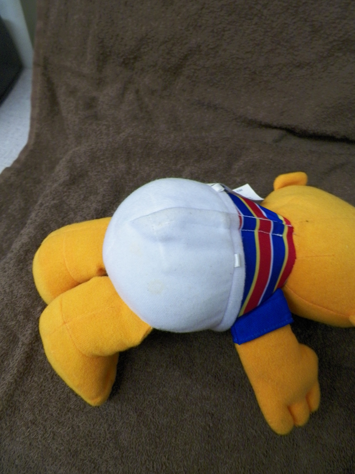 2010 FISHER PRICE HASBRO SESAME STREET BABY SNIFFLES ERNIE PLUSH DOLL NO HANDKIE