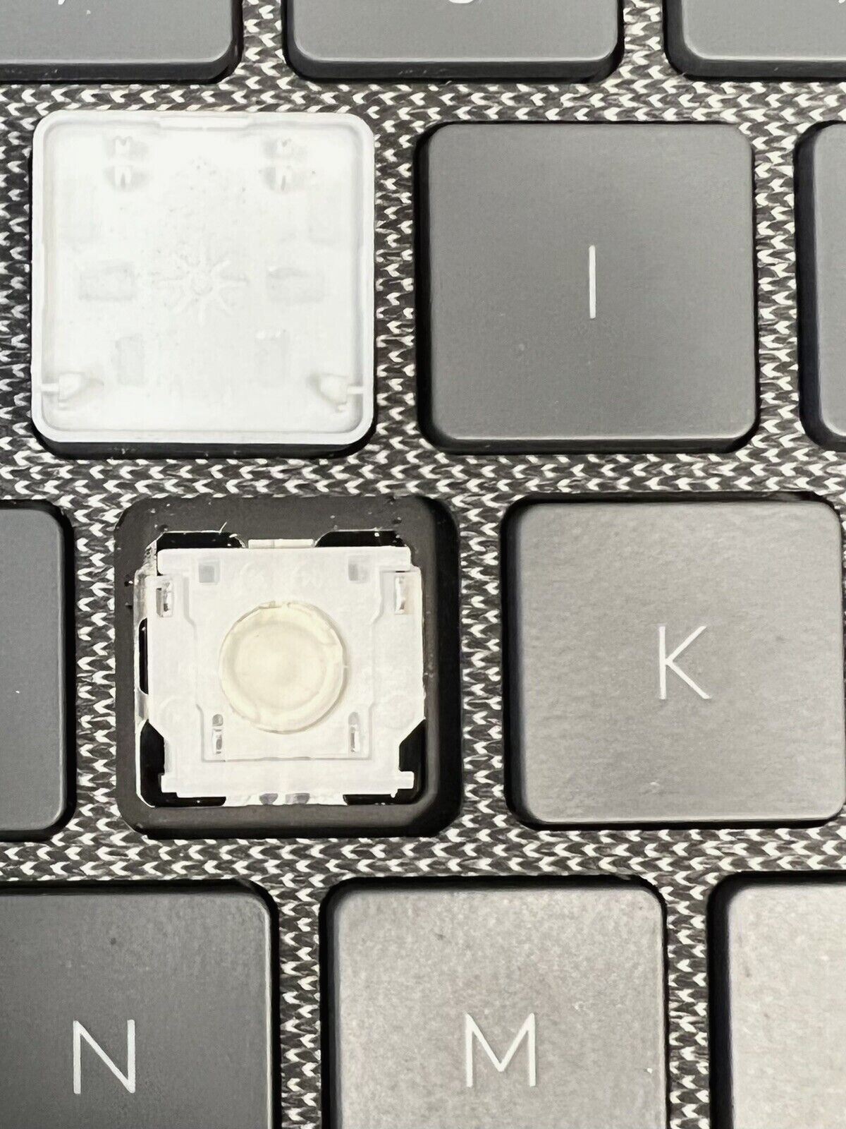 Logitech Combo Touch iPad 7 | 8 | 9 | 10 | Pro | SINGLE