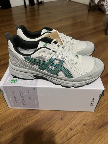 Size 9 ASICS Hidden NY x Gel Venture 6 Shield White Wasabi