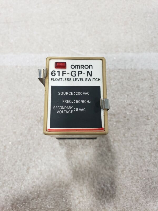 Omron 61f-gp-n Floatless Level Switch With Omron Pf113a Socket Base #08e1pr6