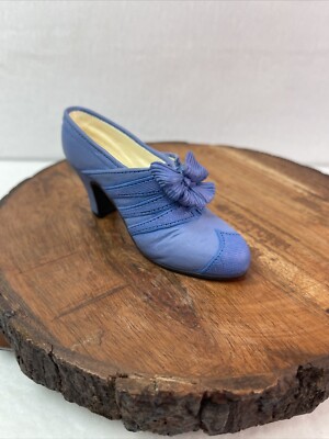 Just The Right Shoe #25042 CLASS ACT Designed By RAINE & WILLITTS 1999 No Box