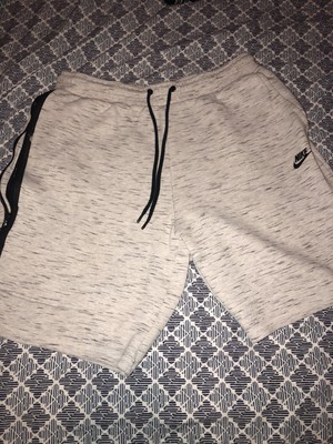 nike sportswear tech fleece men's shorts
