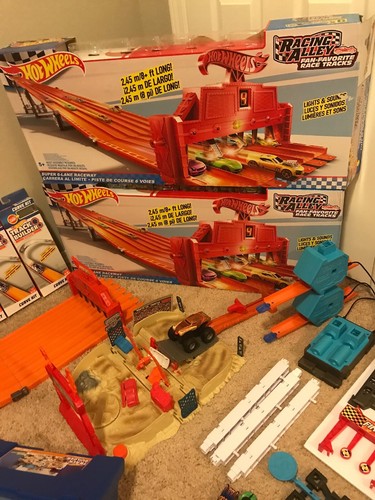 Huge Lot Hot Wheels Track & Accessories Lot New And Used Super 6-lane Raceway