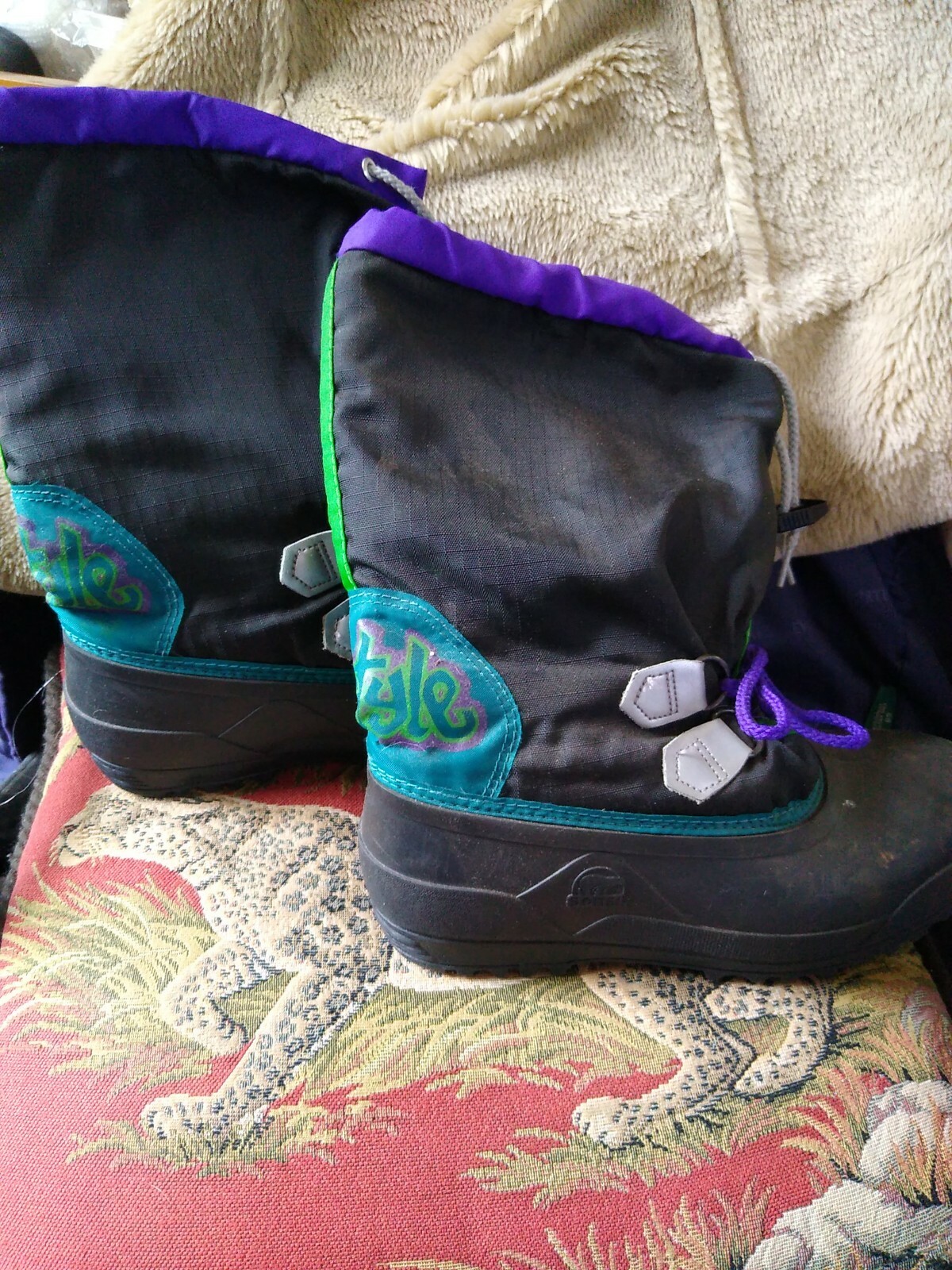 SOREL boots snowboarding winter boots ski womens sz 6