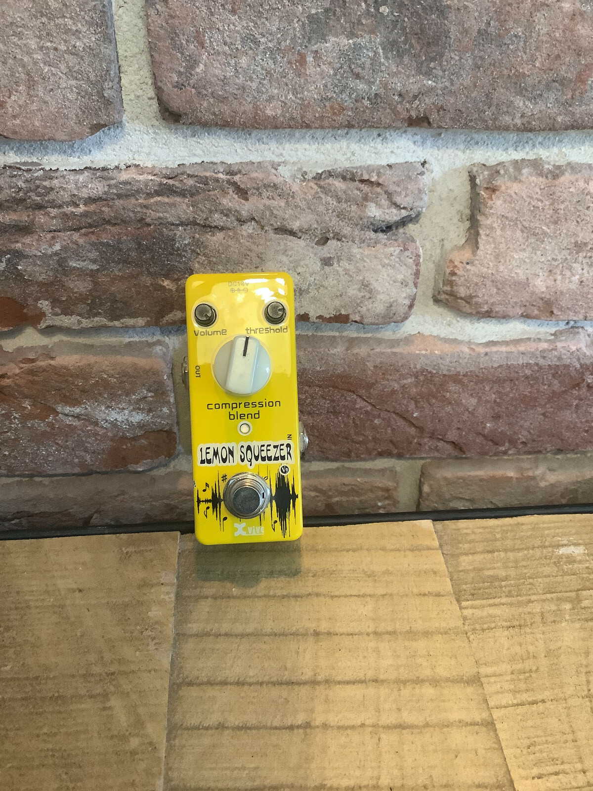 xvive lemon squeezer compessor gitarren ekkekt pedal