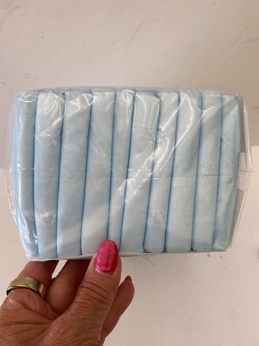 Cardinal Health Under pads Wings Basic 10 Pack 23” X 36” Absorbent under pads