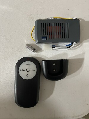 Hampton Bay 3-Speed Universal Ceiling Fan Premier Remote Control (Damp Rated)