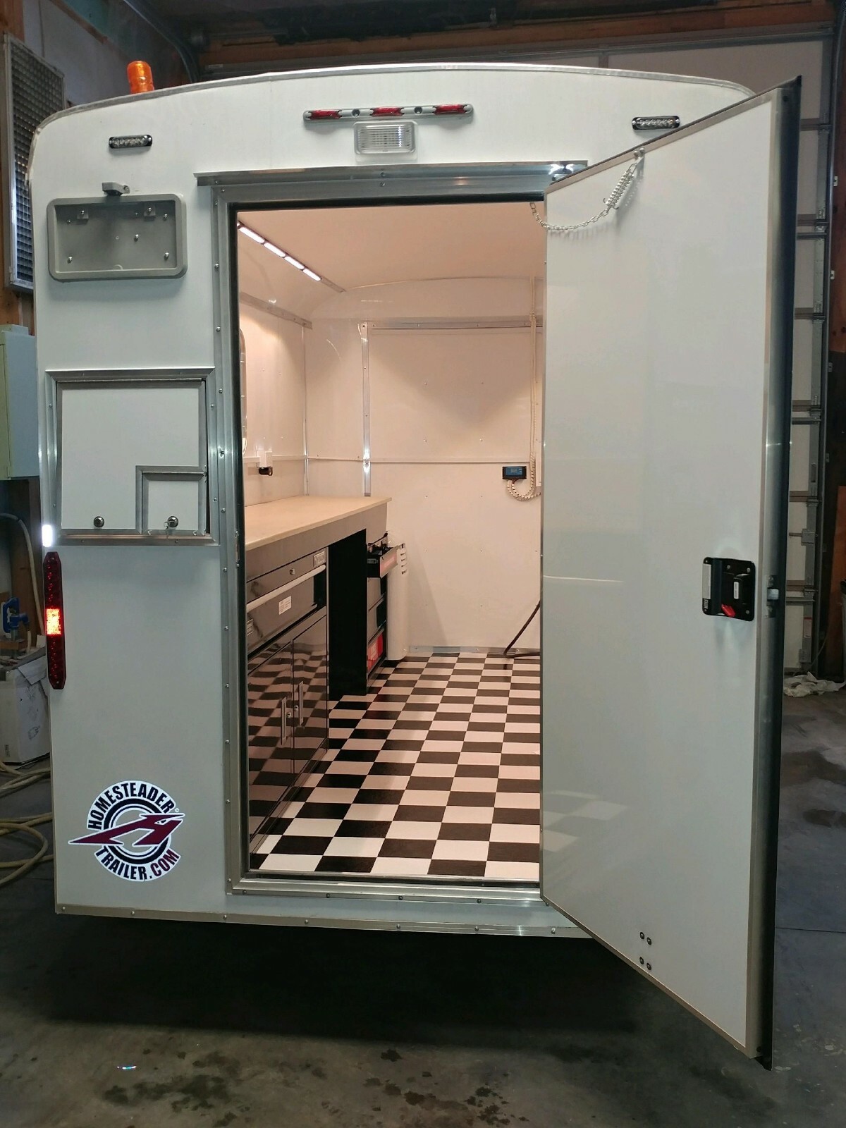 6' X 10' Fiber Optic Splicing Trailer (NEW - 2019)