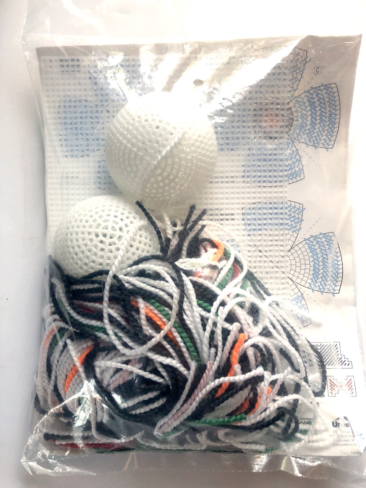 Quick Count Plastic Canvas Snowman Kit 3057351 yarn needlecraft 7.5