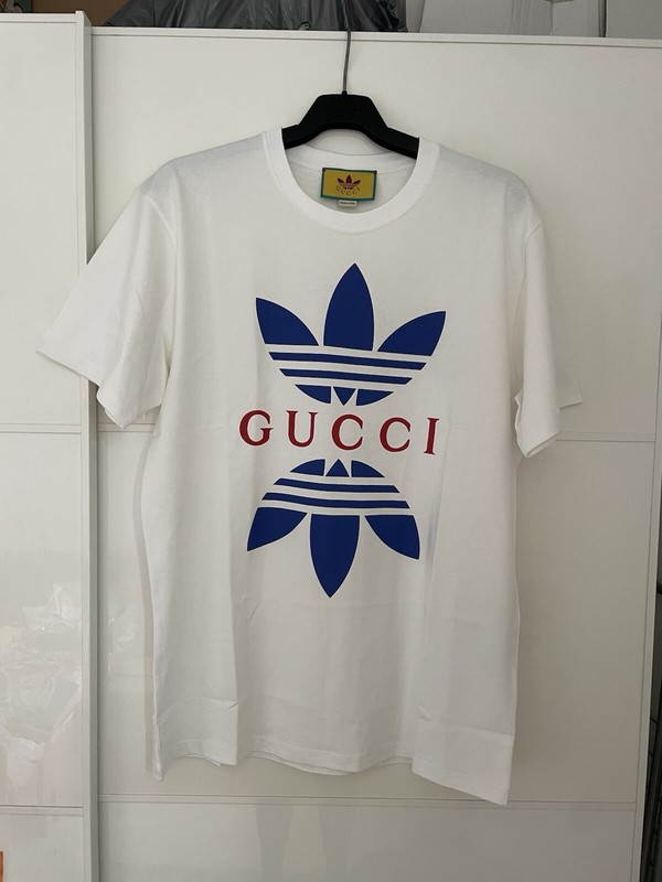 T-Shirt Gucci X Adidas Taille M (Oversize)