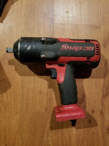 Snap On Tools 1/2” Drive Cordless Impact 18V 1 Battery And Charger # CT8850O !