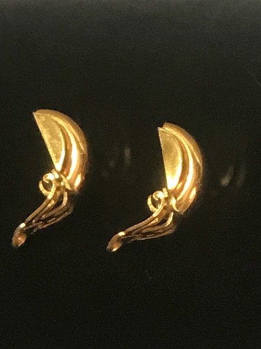 Vintage Gold Tone Clip Earrings