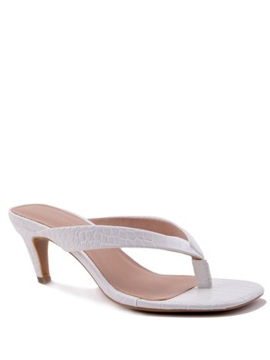 

BCBGENERATION Женские белые сандалии без шнуровки Tabina Stiletto Croc, Белый, GN203813