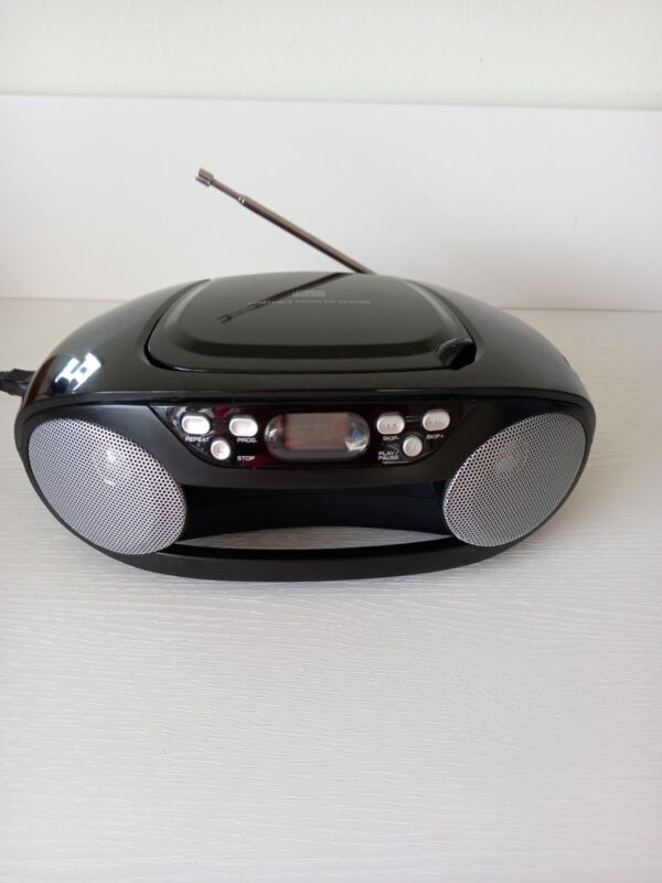 Tesco Portable Cd Radio Boombox.... Model Bb-211ep...Black
