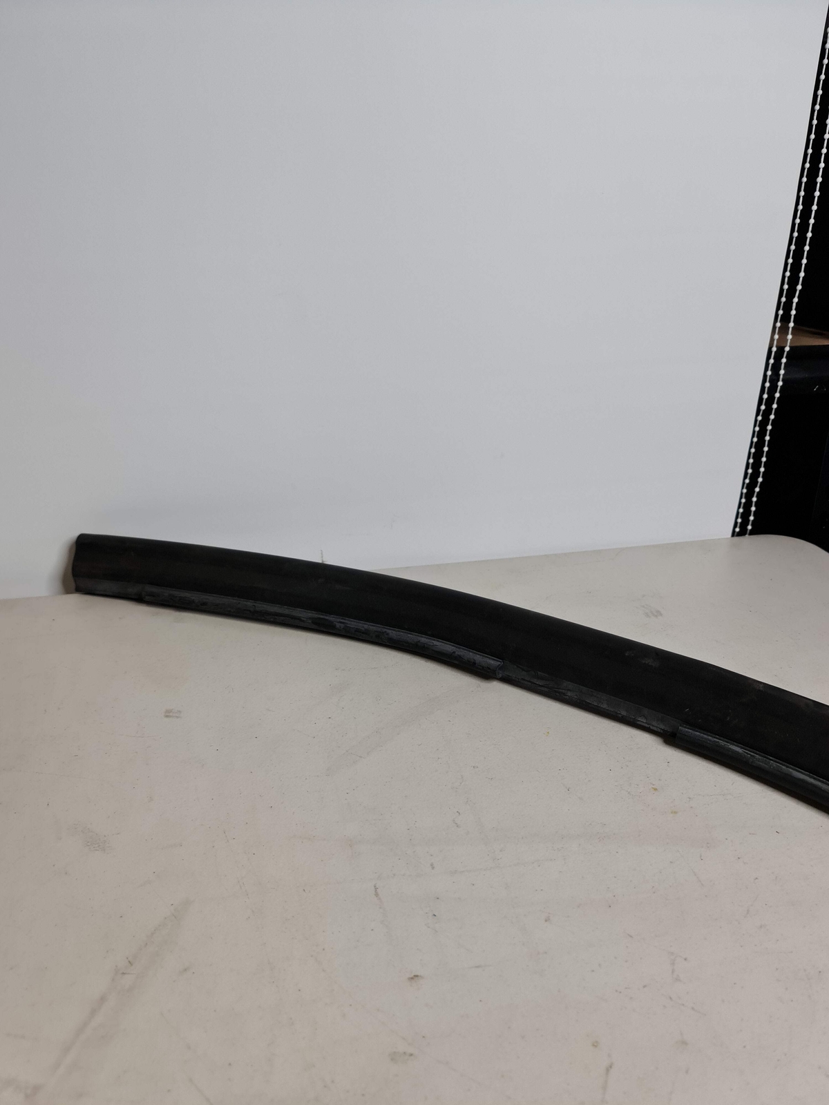 0 Bmw 2015-2020 51-76-8-059-701 51768059701 Rear Engine Hood Sealing 8059701 0 image 2