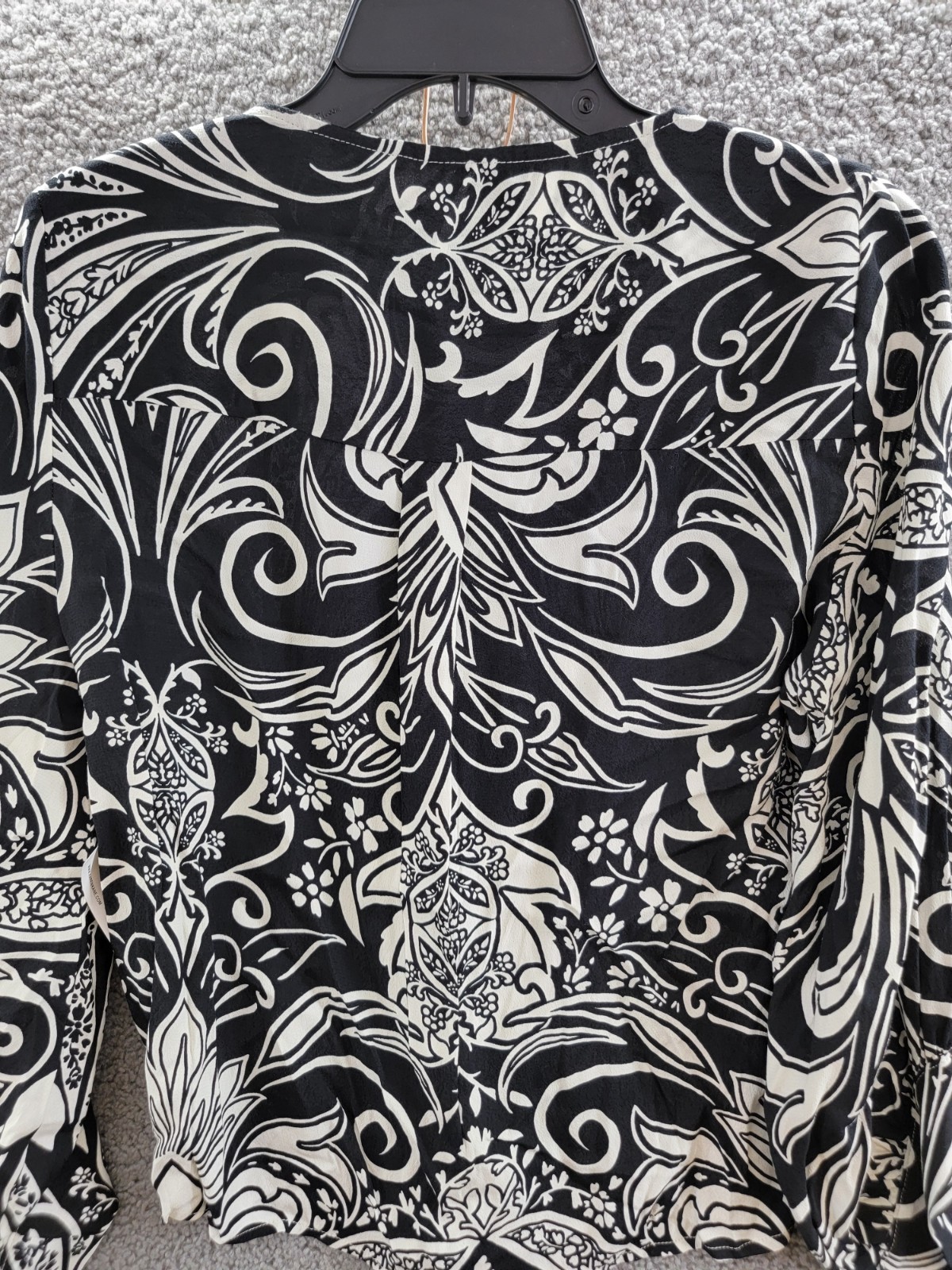 Karen Kane Printed Blouson Sleeve Blouse Women's S Black Pullover Style - Picture 13 of 16