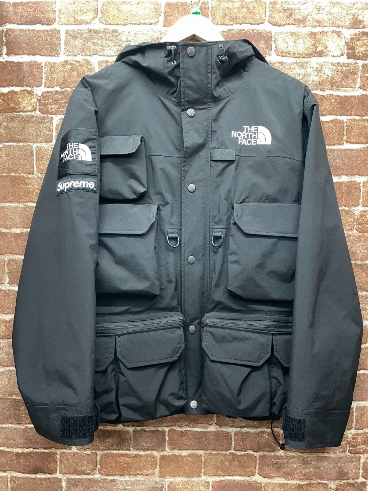 Supreme / The North Face Cargo Series Jacket Black Mens Size Supreme / The North Face Cargo Series Jacket Black Mens Size