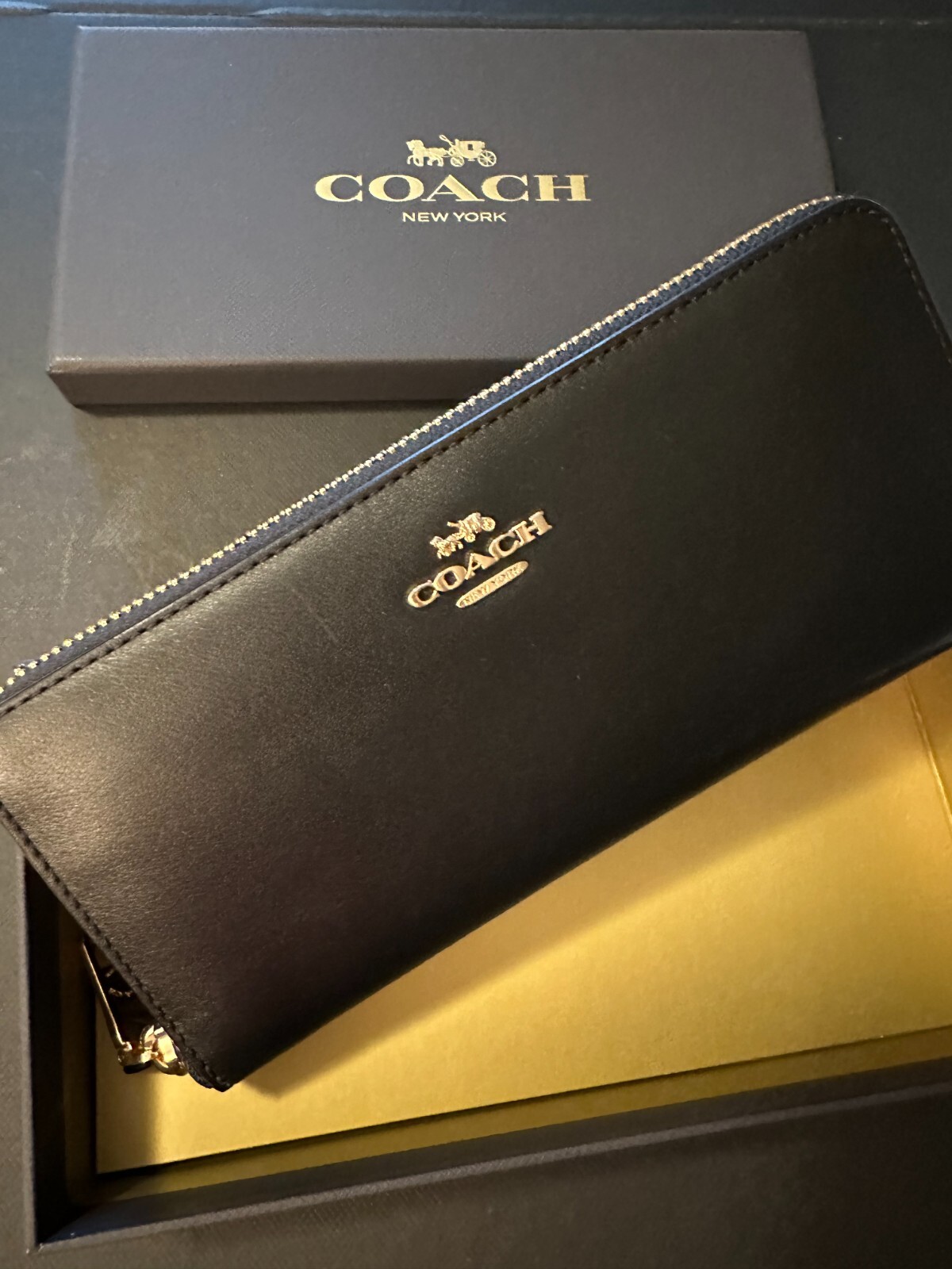COACH WALLET (コーチ) COACH® | Accordion Zip Wallet In Polished Pebble Leather