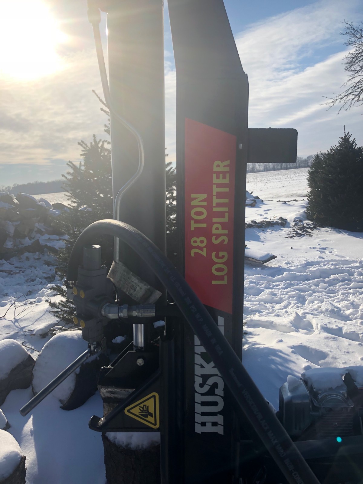 Husky 28 Ton log splitter