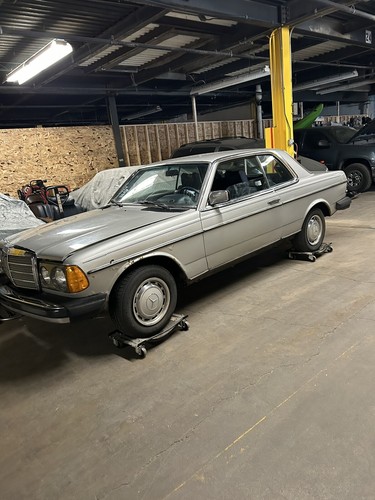 W123 Mercedes-Benz スカッフプレート 4枚セット W123 Mercedes-Benz スカッフプレート 4枚セット
