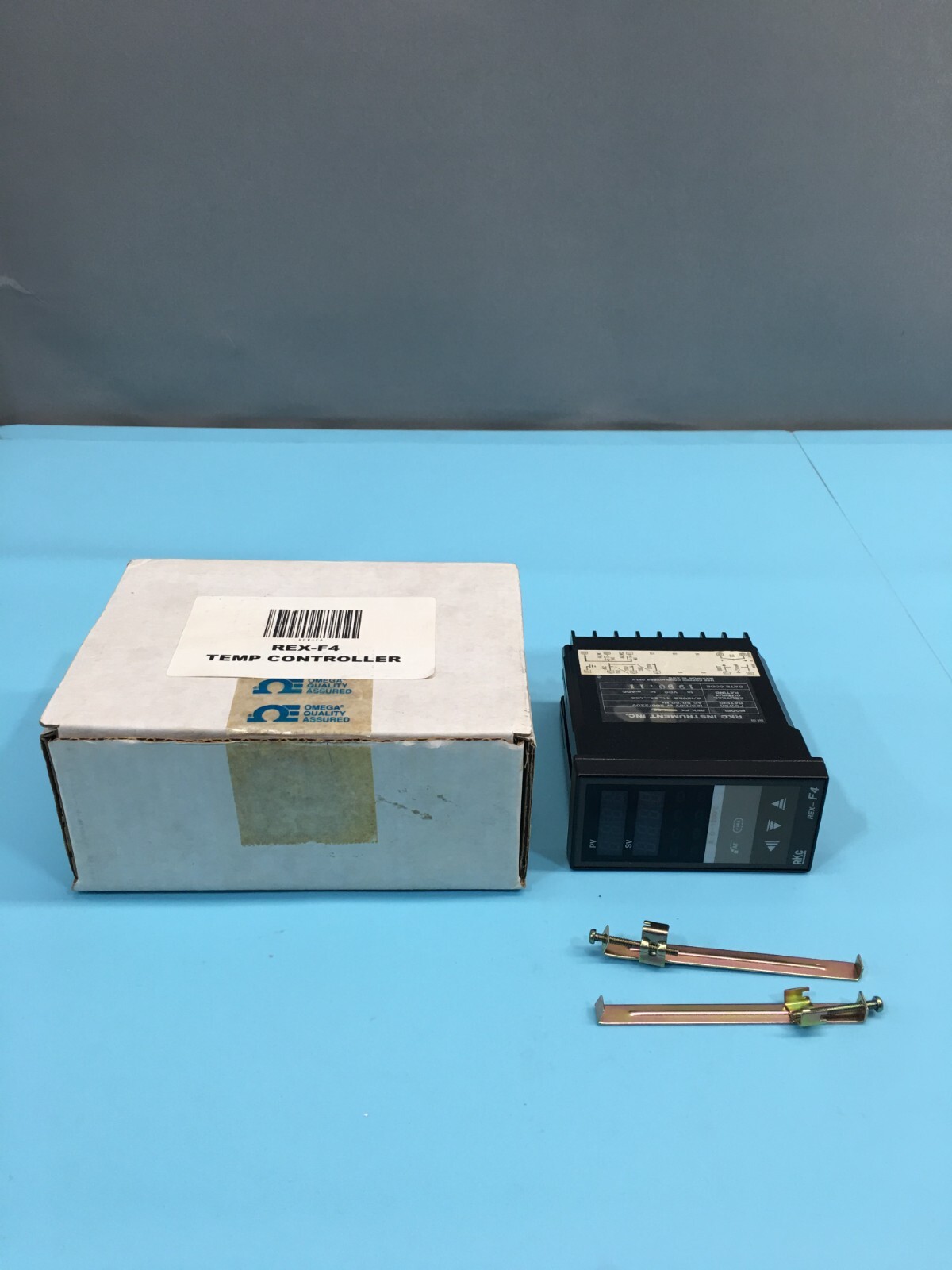 RKC INSTRUMENTS REX-F4 TEMP CONTROLLER, 120284