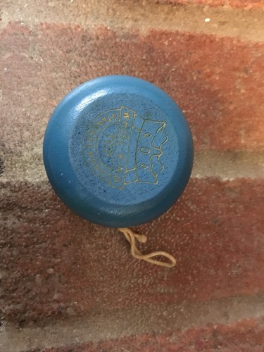 VTG Wooden Whirl King Yo-Yo standard model 1960s RED BLUE W/string Gold Logo