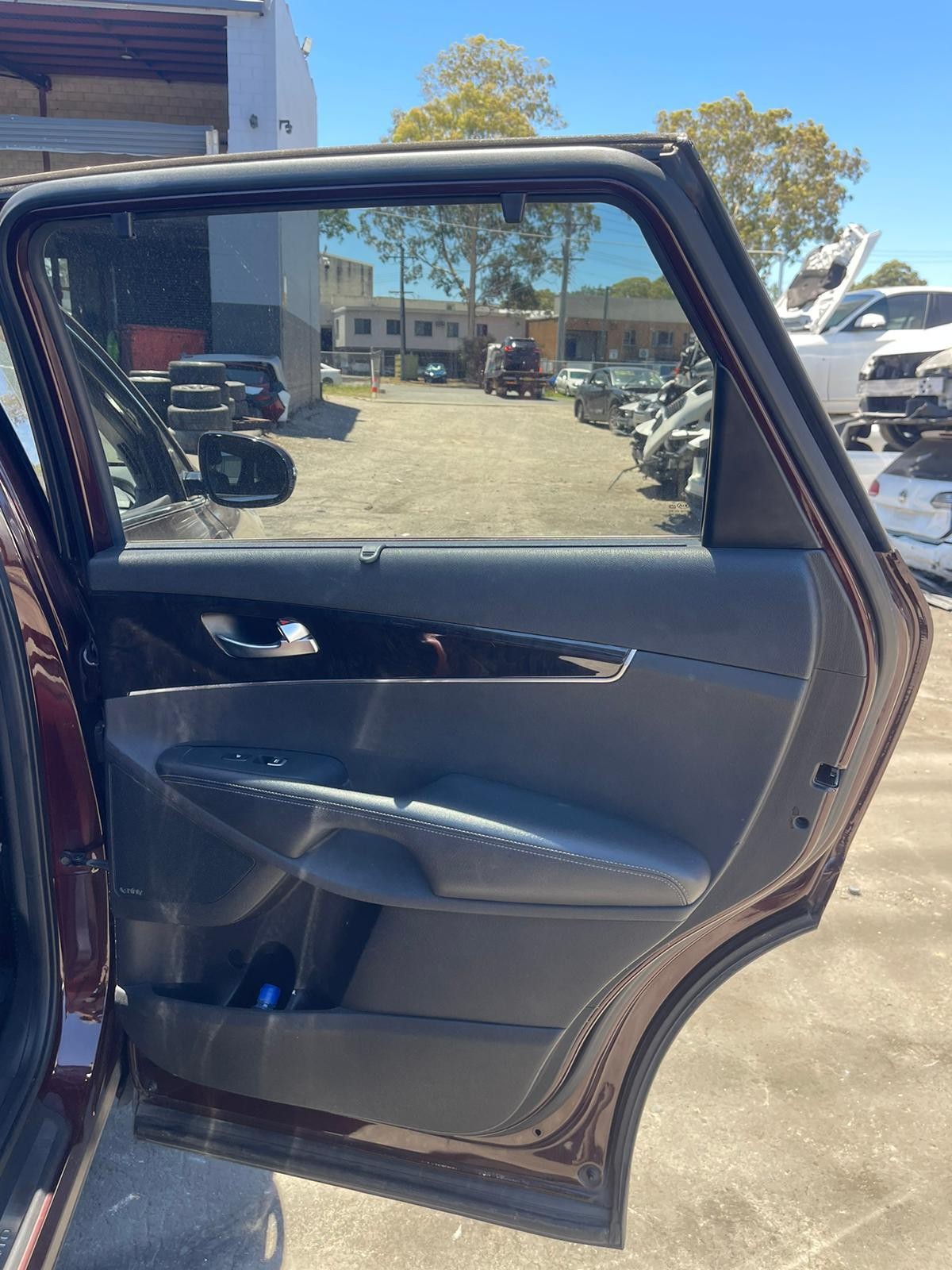 2016 Kia Sorento - thumbnail 7