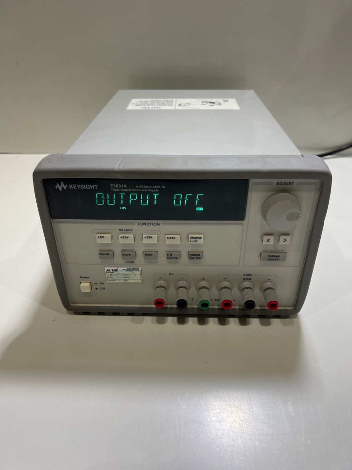 Agilent E3631 +/-25V/1A 6V/5A 正常動作品 Keysight Technologies (formerly Agilent) E3631A | 6V 5A 25V