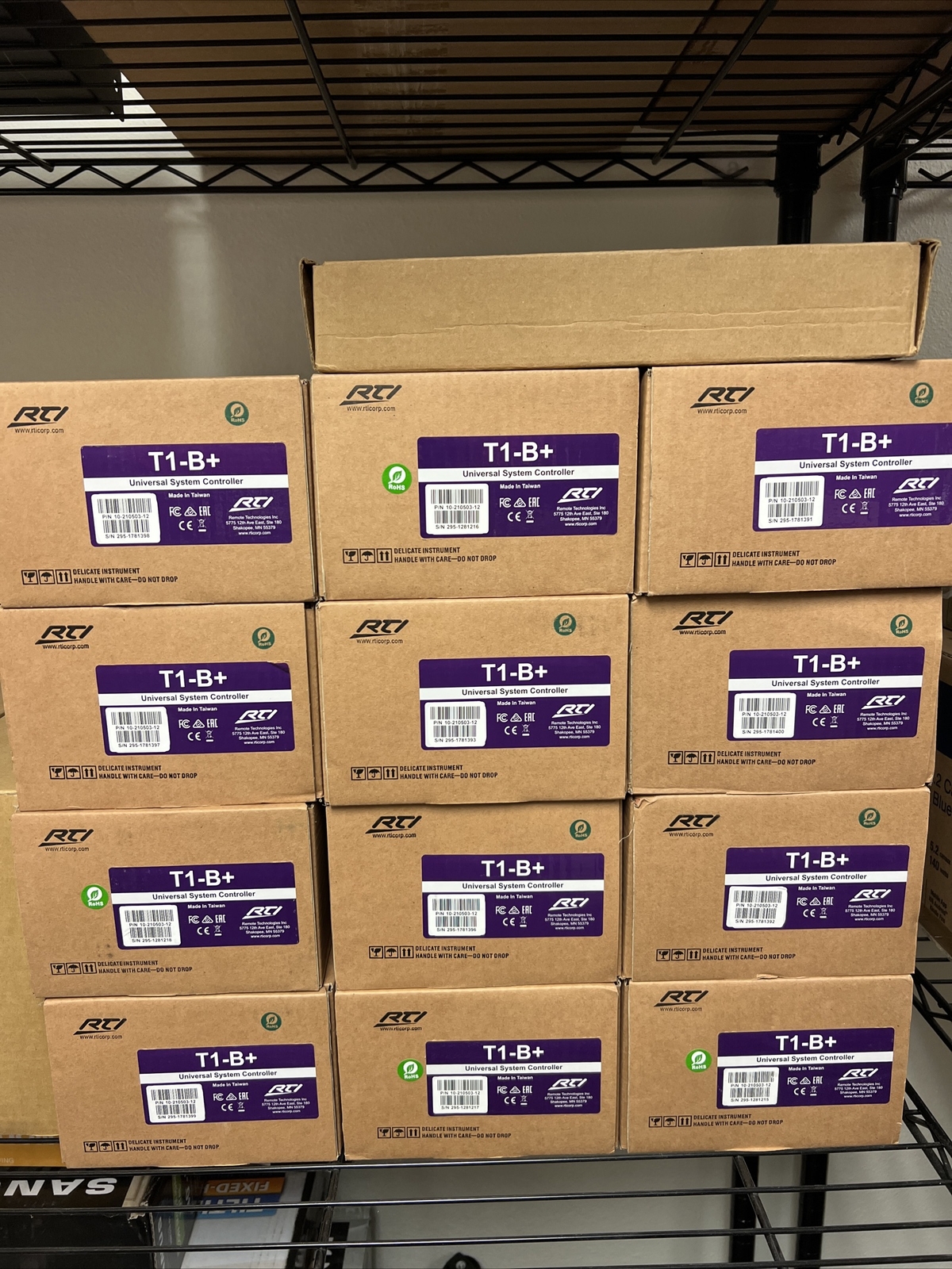 Универсальные системы логотип. Universal systems. University system. Universal systems. Global university (gu).