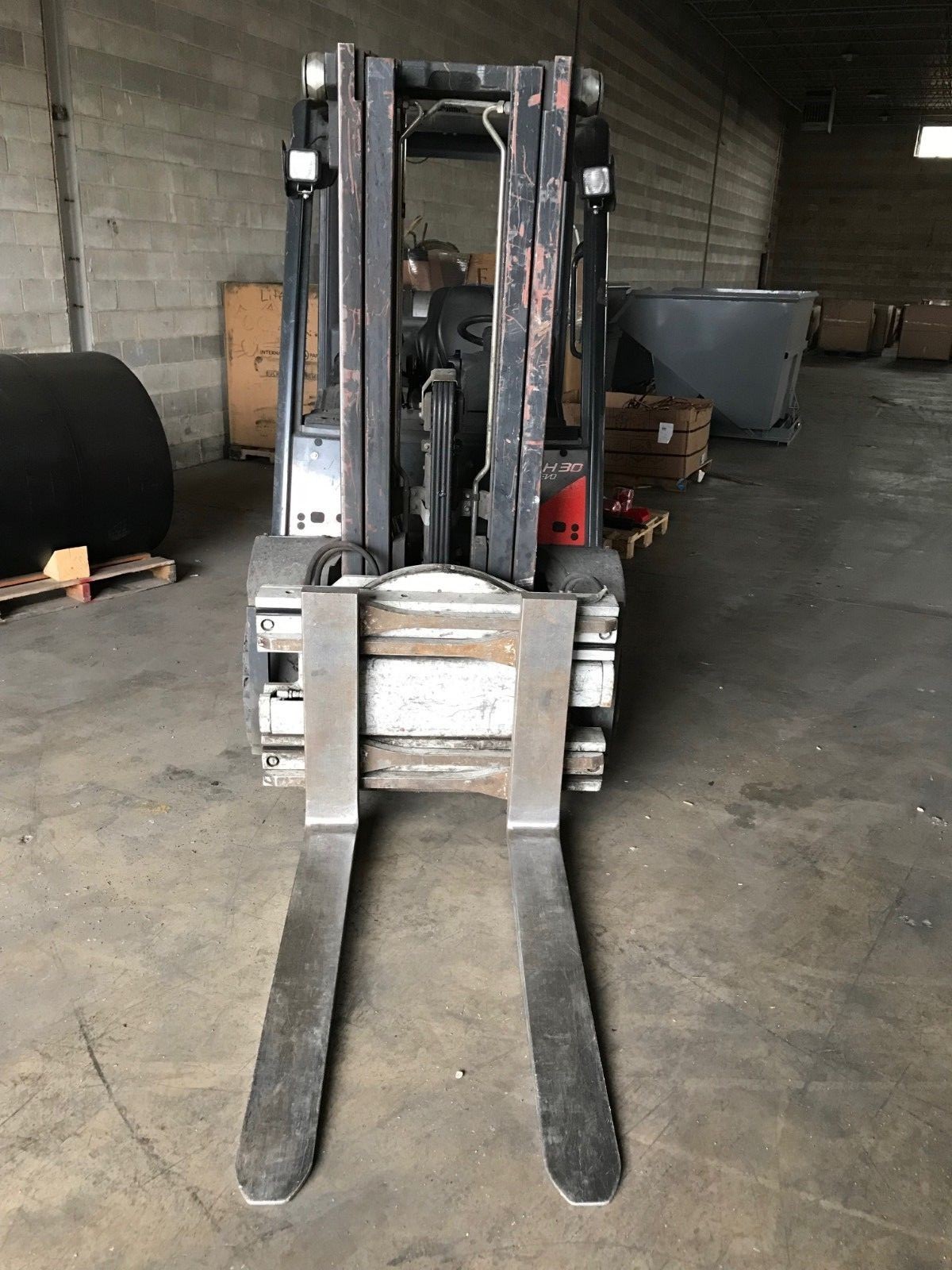 2016 Linde H30T 7000 lb capacity with Cascade 50 rotator