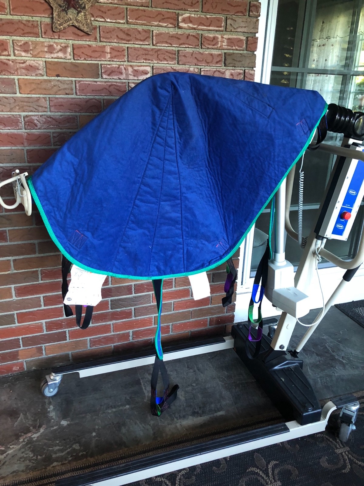 Special needs pediatric lift Invacare 450 Reliant with sling and battery charger