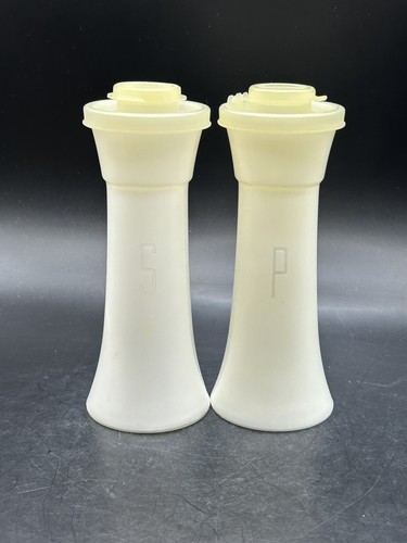 今季一番 vintage TUPPERWARE スパイスストッカー 2セット 容器 - mesos.cl