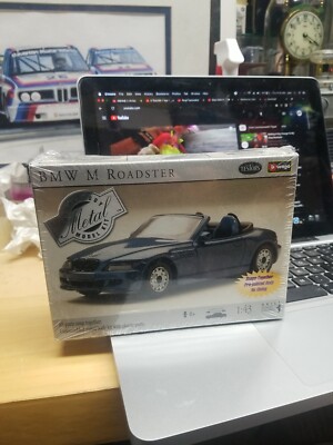 Testors Burago BMW M Roadster Metal Body Collectible Race Model Toy 1:43