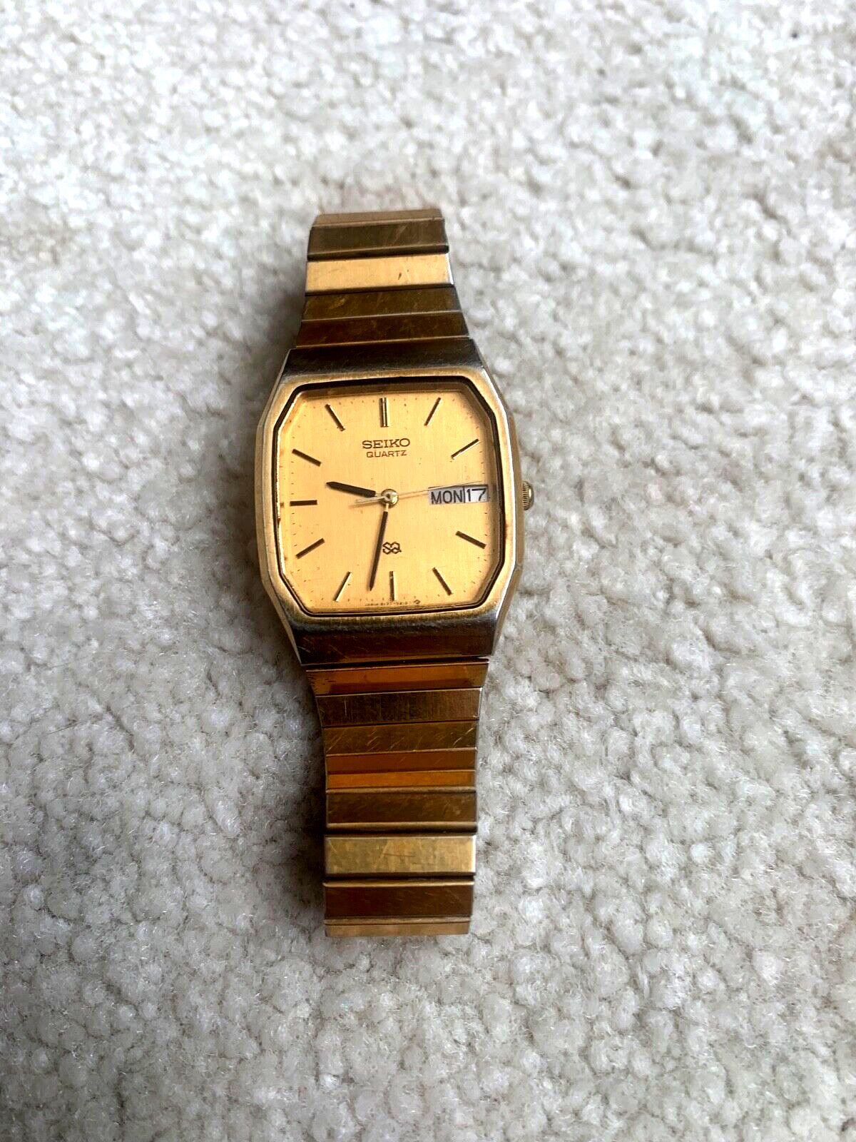 Seiko 8123-5189 rare octogonal vintage quartz gold plated