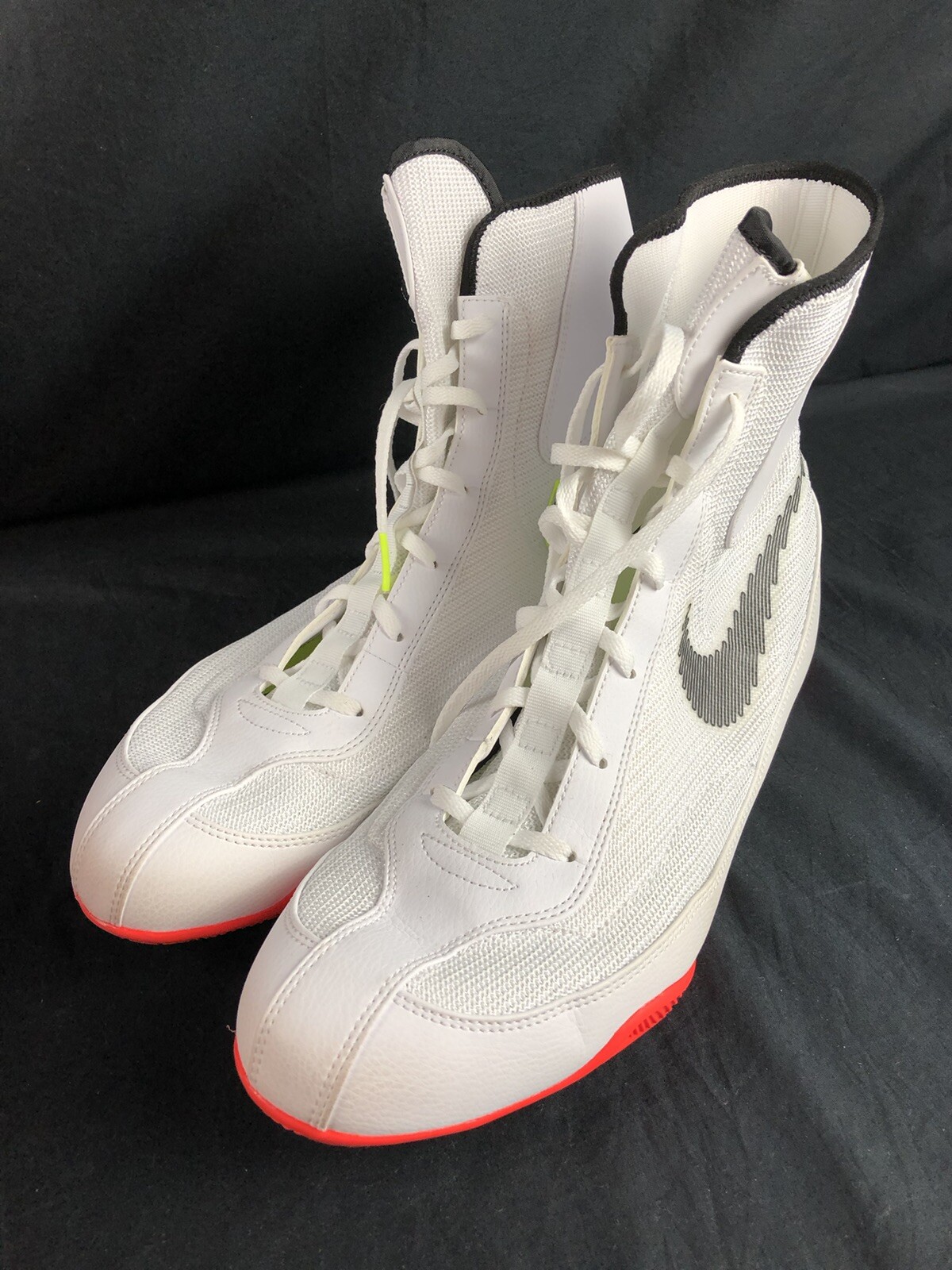 Nike machomai 2. Nike machomai 2