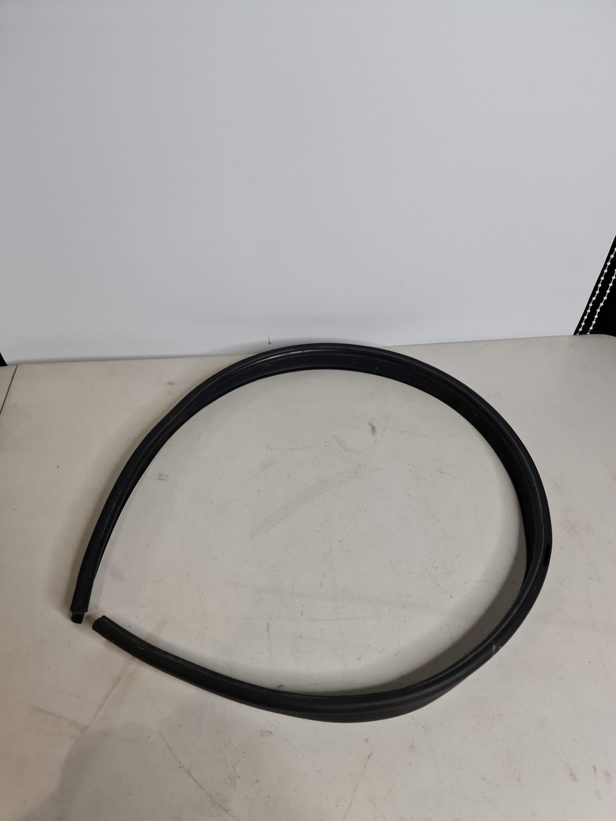 0 Bmw 2014-2020 51-76-7-239-145 MW 51767239145 Front Engine Hood Sealing 7239145 0 image 3