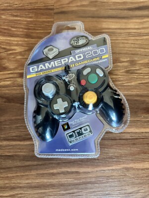  NEW  Mad Catz Gamepad 200 Pro Series Wired Controller for Game Cube