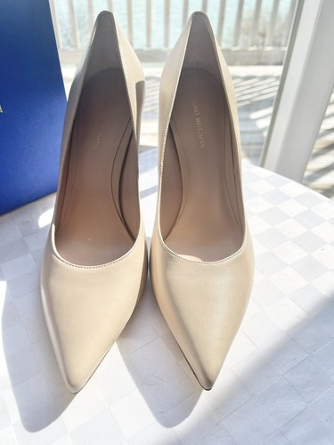 Pre-owned Stuart Weitzman Royal Bambina Nappa Leather Pointed Toe Stiletto Pumps 9m $425 In Beige