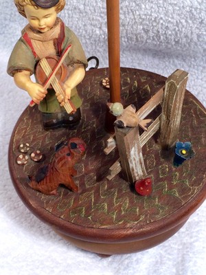 ANRI Swiss Thoren's Wooden Rotating Music Box Plays ARRIVEDERCI ROMA  10.5